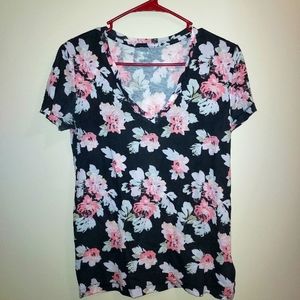 BLG | Floral V Neck Tee